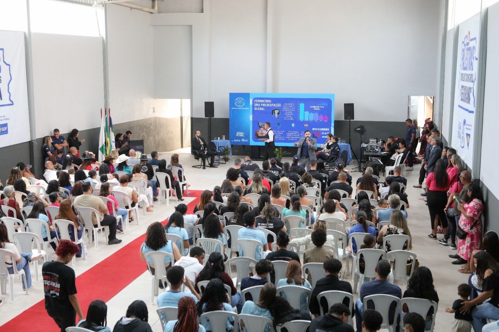 Encontro em Taguatinga leva orientações sobre prevenção à violência doméstica à comunidade