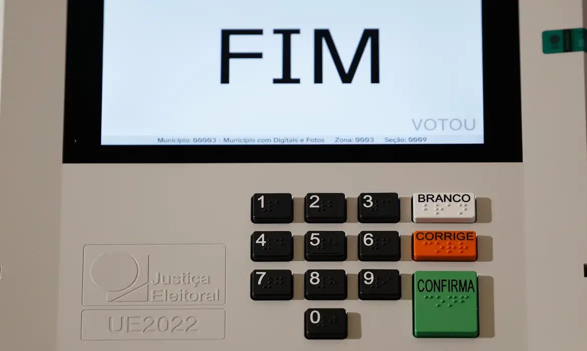 Federação PSOL-Rede oficializa apoio à candidatura de Lula à reeleição