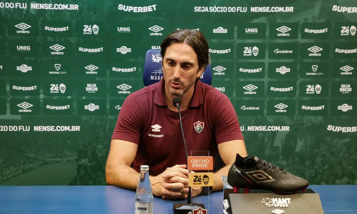 Fluminense demite técnico Zubeldia após 0 a 0 em casa na Libertadores