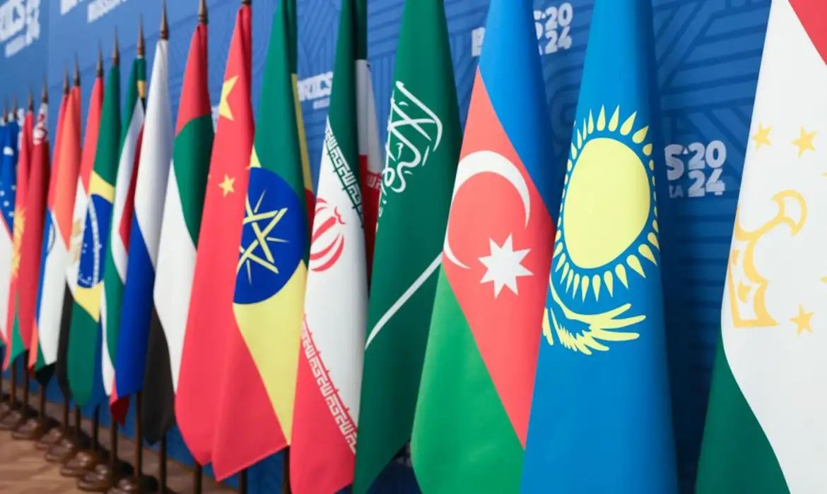 Irã deve aderir ao Banco de Desenvolvimento do Brics em breve