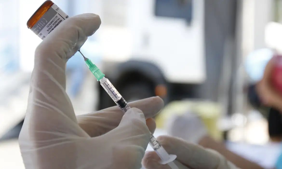 Mais de 1 milhão de doses de vacinas são aplicadas em São Paulo