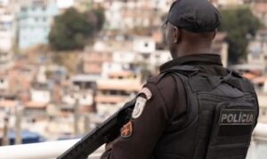 PM ocupa cinco comunidades do Complexo de Israel, no Rio
