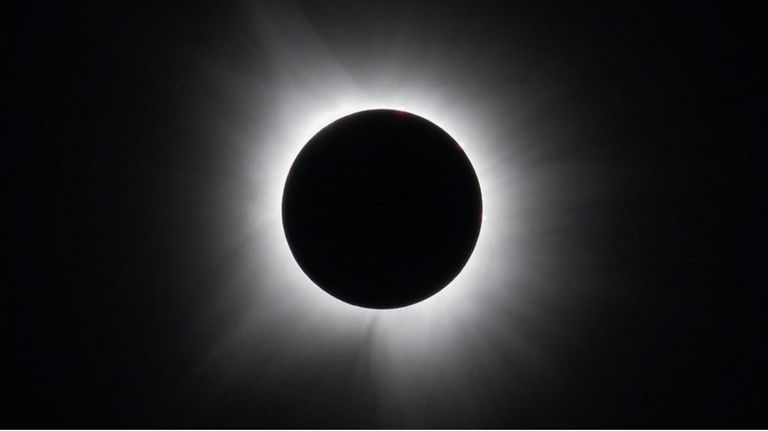 Por que o próximo eclipse solar total visível no Brasil será só em 2045? A ciência explica