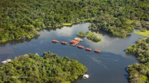No Dia Mundial do Turismo, pousada no Mamirauá mostra como ciência, conservação e comunidades se encontram na Amazônia