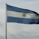 Pobreza na Argentina volta a subir e atinge 32,3% da população