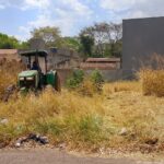 Prefeitura limpa 779 lotes baldios e cobra custo dos proprietários