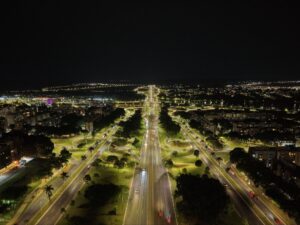 CEB investe R$ 21 milhões e conclui 86 obras de iluminação pública em 21 regiões do DF