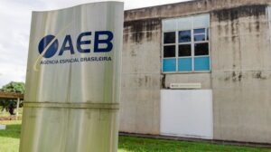 Competição internacional desafia jovens a usar inteligência artificial para prever inundações e monitorar plantações
