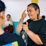 Cursos gratuitos de Libras e audiodescrição têm inscrições abertas até 6 de novembro