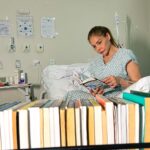 Expresso Literário leva histórias e imaginação aos leitos do Hospital do Sol
