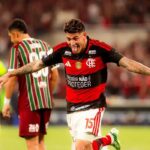 Flamengo mantém a liderança do Brasileirão após rodada de clássicos