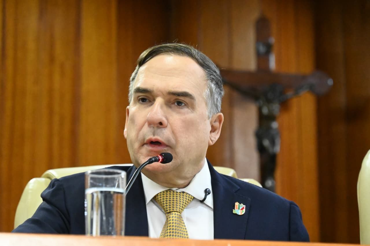 “Não vou aceitar que os mais pobres paguem a mesma taxa do lixo que os ricos”, afirma Sandro Mabel