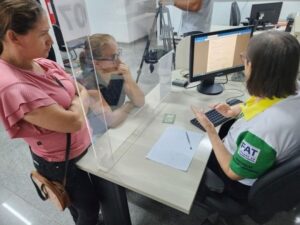 Prefeitura de Goiânia tem seleção para primeiro emprego, 100 vagas na área de logística e outras 920 oportunidades